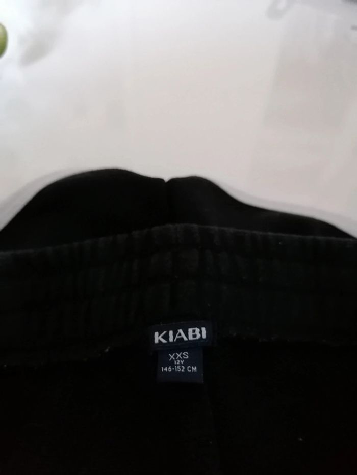 Short noir liseré blanc Kiabi XXS - photo numéro 4