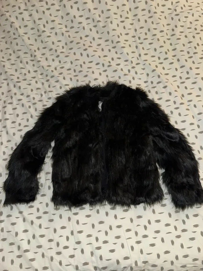 Manteau fourrure noir