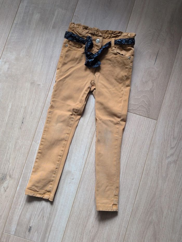 Skinny 4 ans moutarde tape a l'oeil