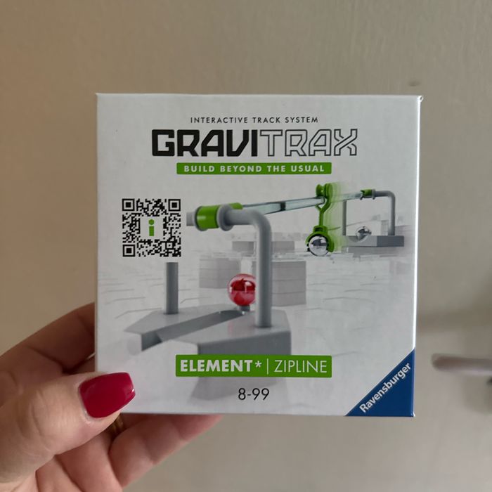Gravitax