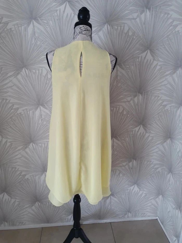 Jolie robe d'été fluide jaune clair taille unique - photo numéro 2