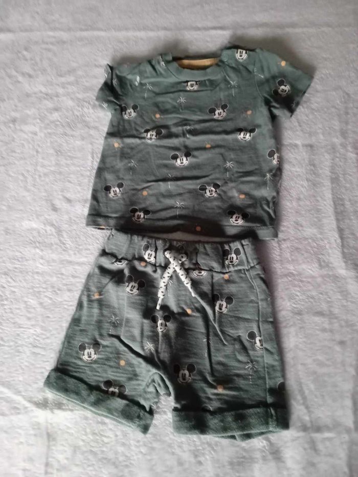 Lot Vêtements d'été 9 mois - photo numéro 3