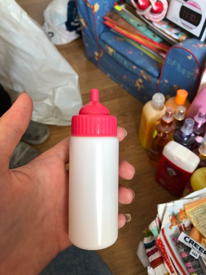 Lot d’accessoires pour poupon. - photo numéro 2