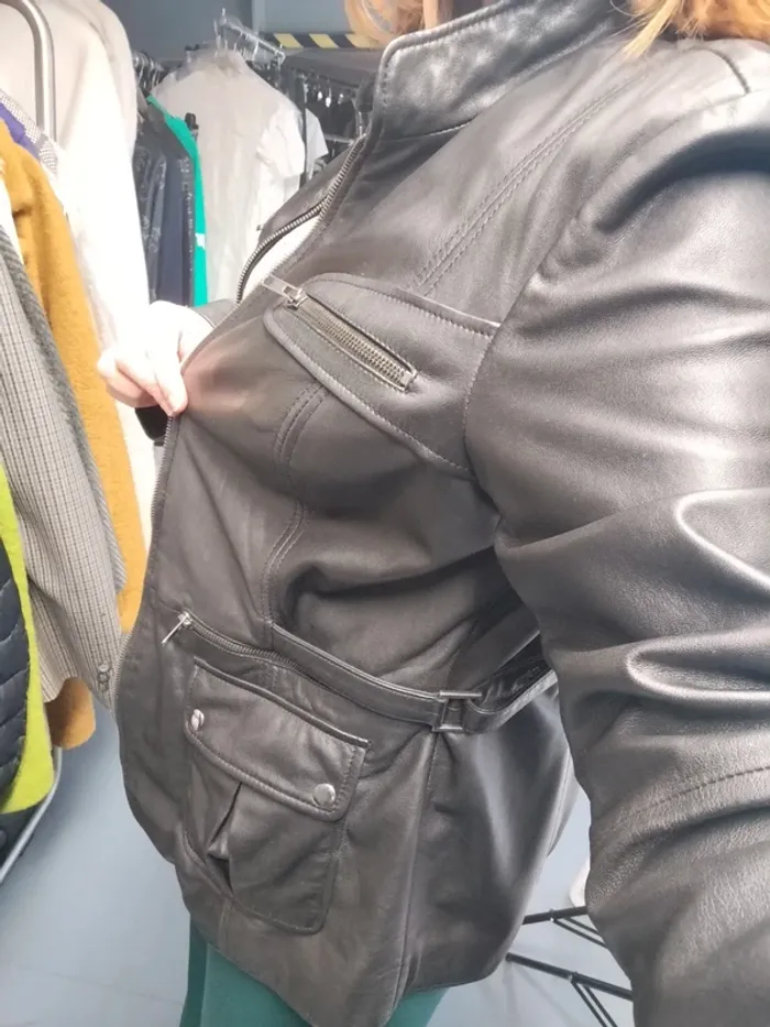 Veste en Cuir femme L > XXL parfait état - Cuir véritable très bonne qualité A269 - photo numéro 16
