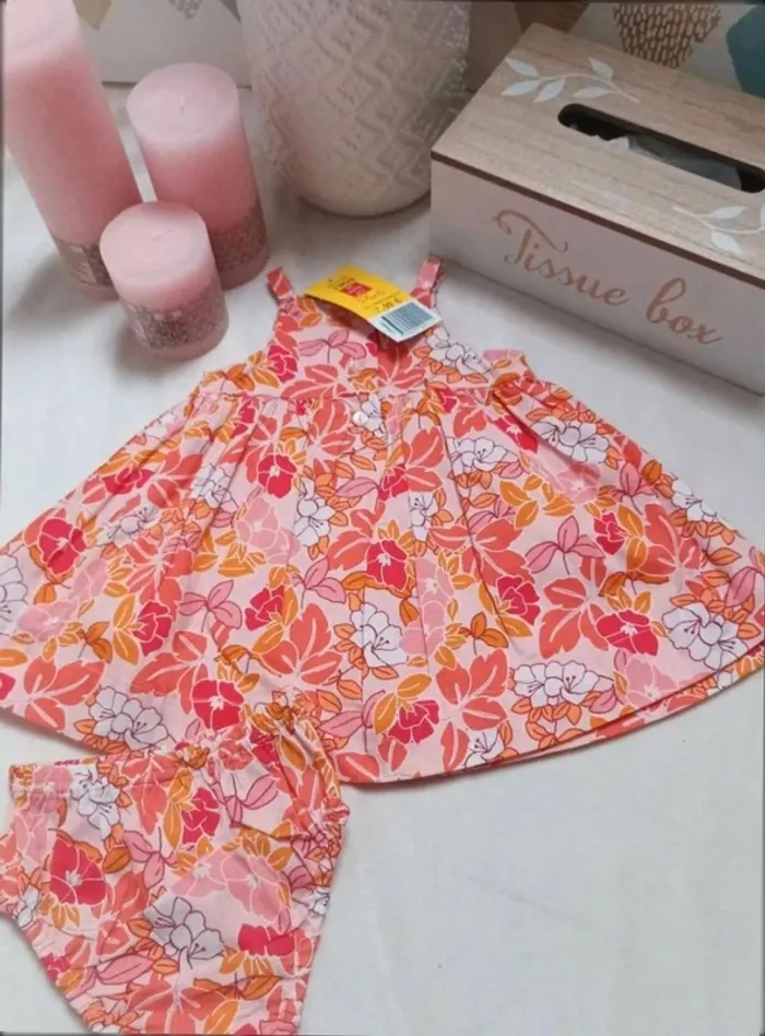 Robe et bloomer Boutique Plus assorti neuve 3 mois - photo numéro 3