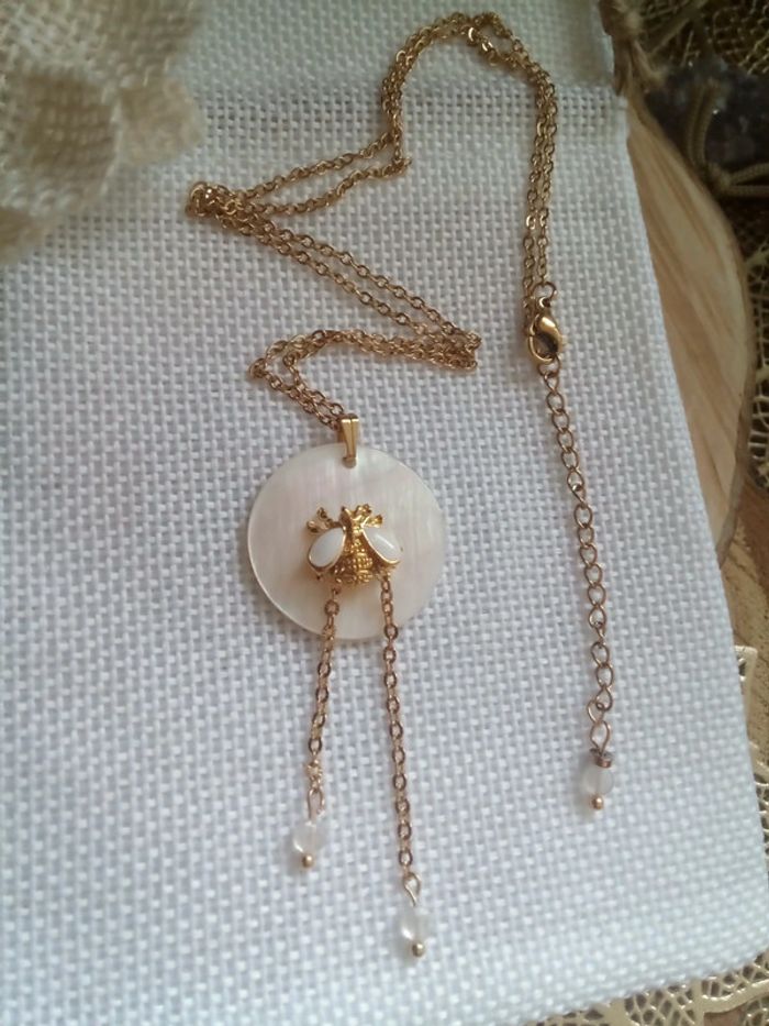 Collier abeille n'acre et pierres de lune - photo numéro 6