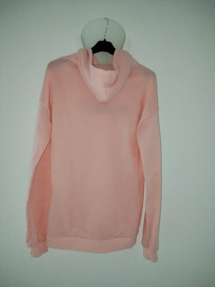 Pull à capuche femme taille M/L - photo numéro 3