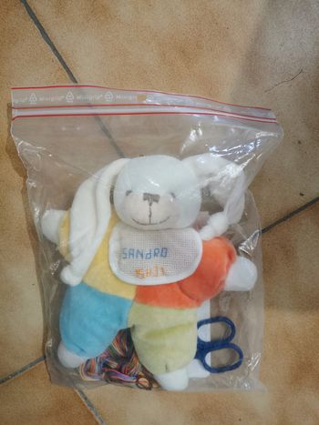 Doudou à coudre multicolore