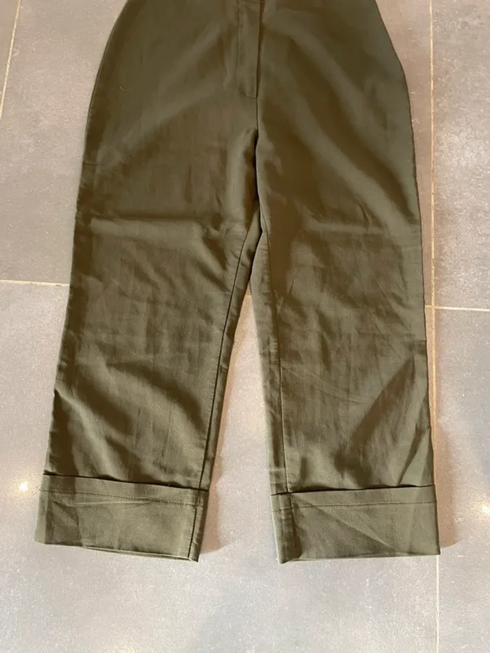 Pantacourt kaki taille haute - Coupe droite - Taille 38 🌿 - photo numéro 3