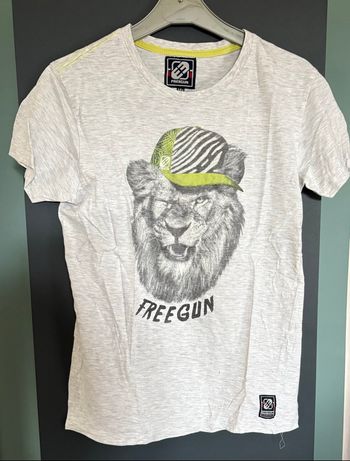 Tee-shirt