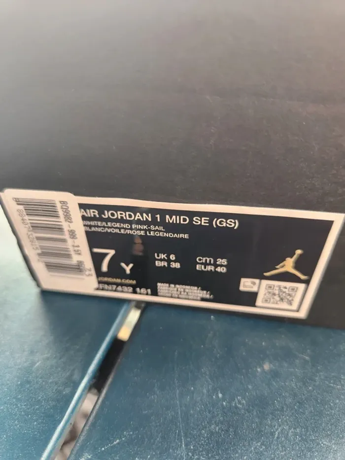 Air jordan 1 mid blanc rose Taille 40 femme neuves - photo numéro 9