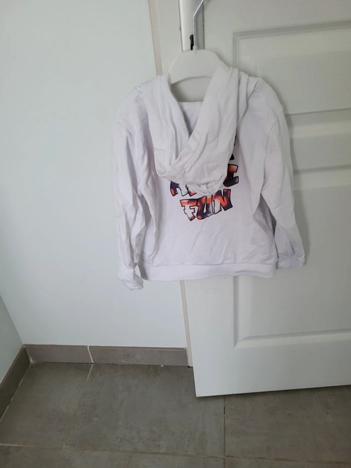 Sweat à capuche garçon blanc mi saison neuf 5 ans - photo numéro 3