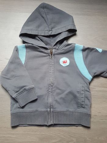 Gilet à capuche taille 80