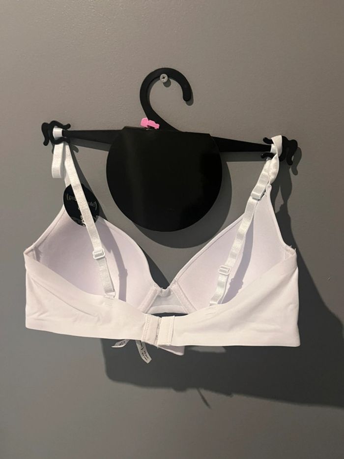 Soutien-gorge - photo numéro 3