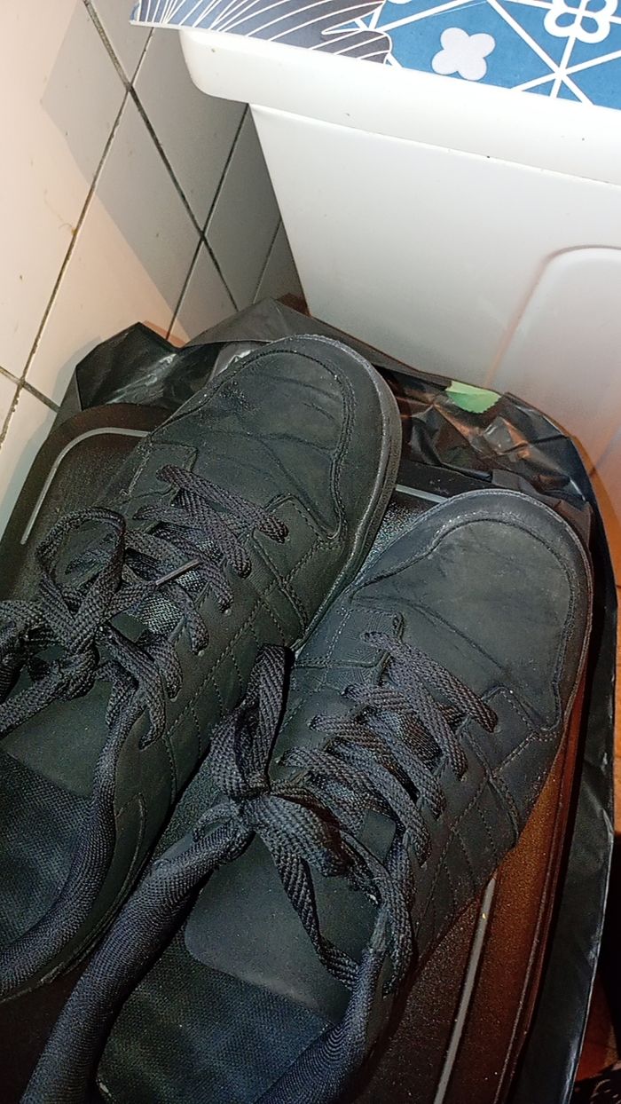 Basket taille 42 - photo numéro 2