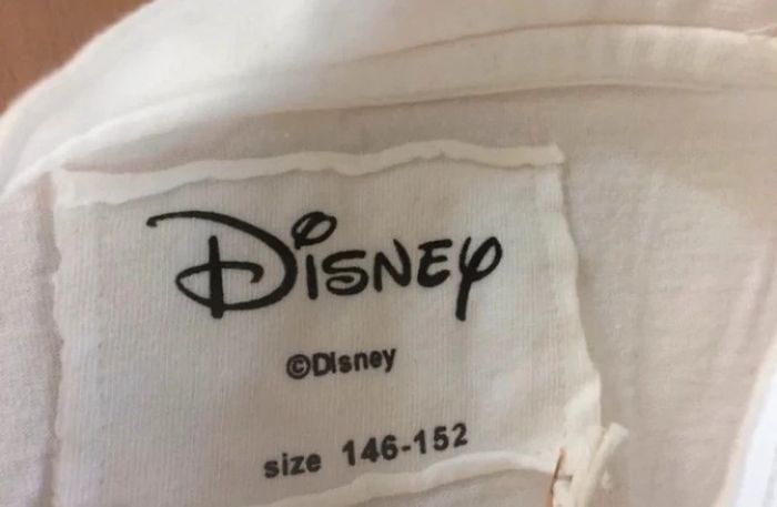 Tee shirt Disney Disneyland Resort 10 12 ans neuf - photo numéro 3