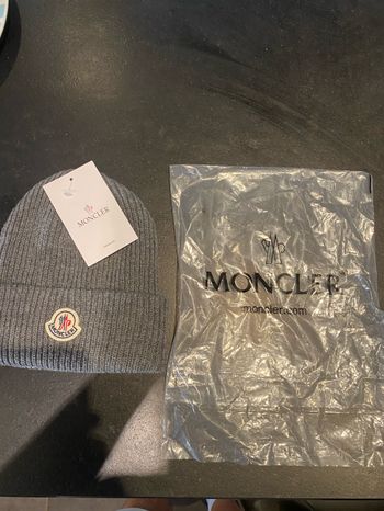 Bonnet moncler