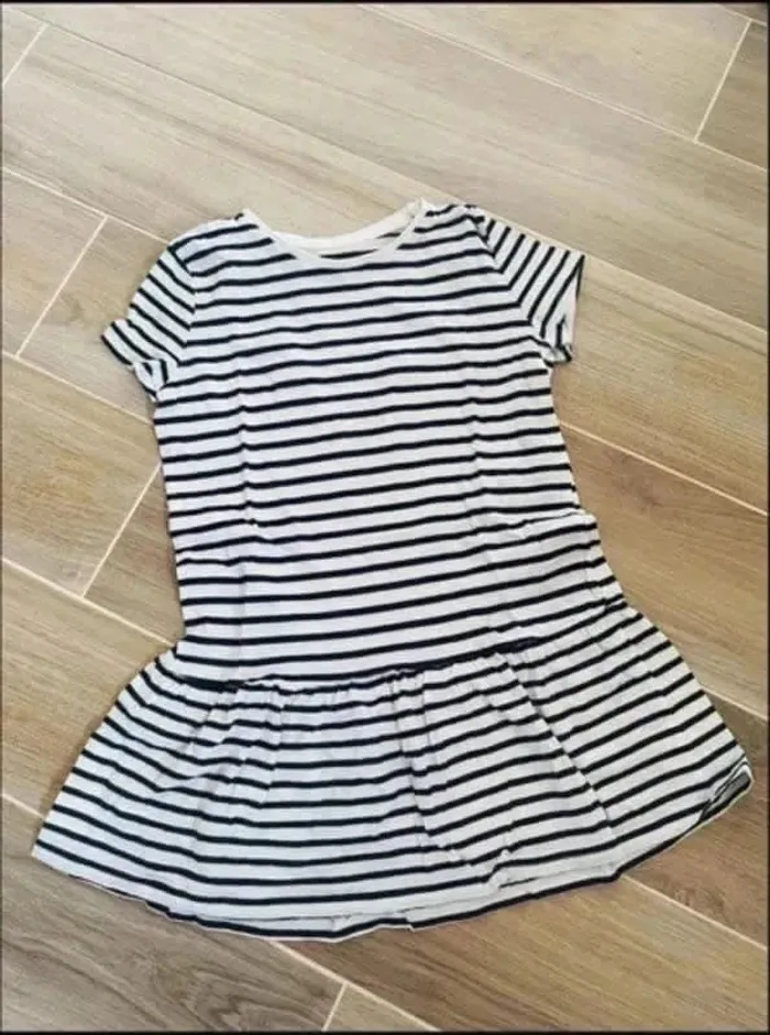 Robe marinière primark 5/6 ans