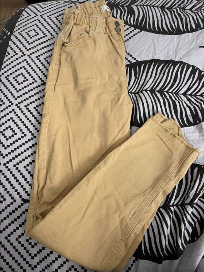 Pantalon Jennyfer taille haute 12ans