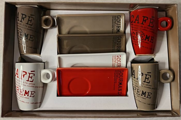 Lot Neuf 4 tasses café crème Maisons du monde avec 4 soucoupes rectangle