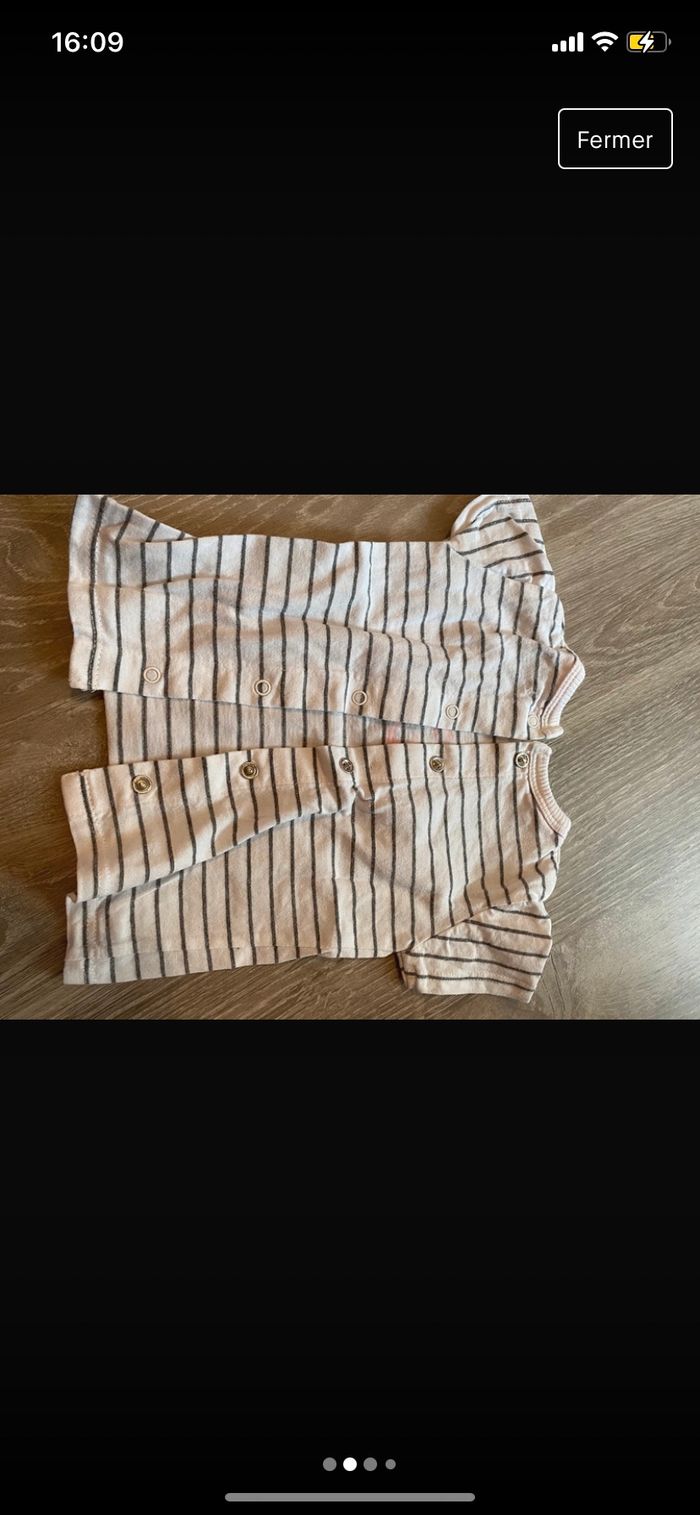 T-shirt Kiabi 3 mois - photo numéro 2