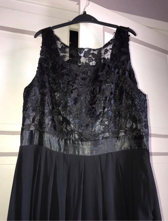 Robe de soirée - photo numéro 3
