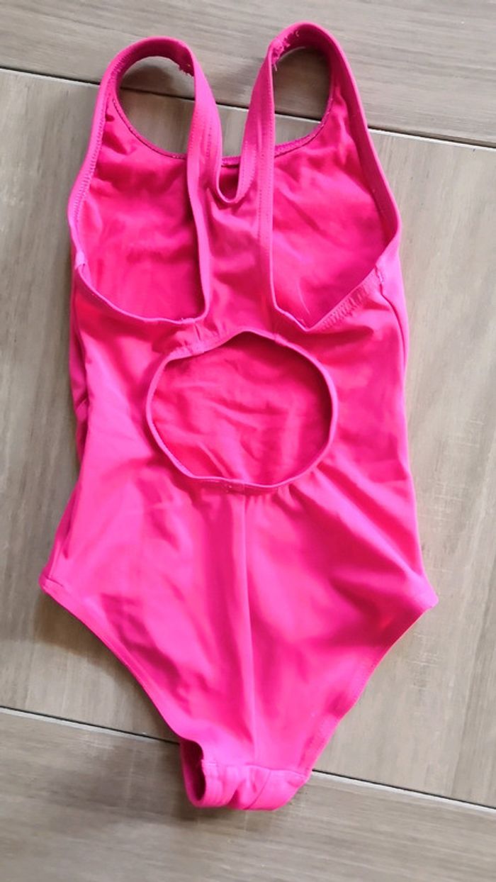 Maillot de bain 1 pièce Nabaiji 6 ans. - photo numéro 2