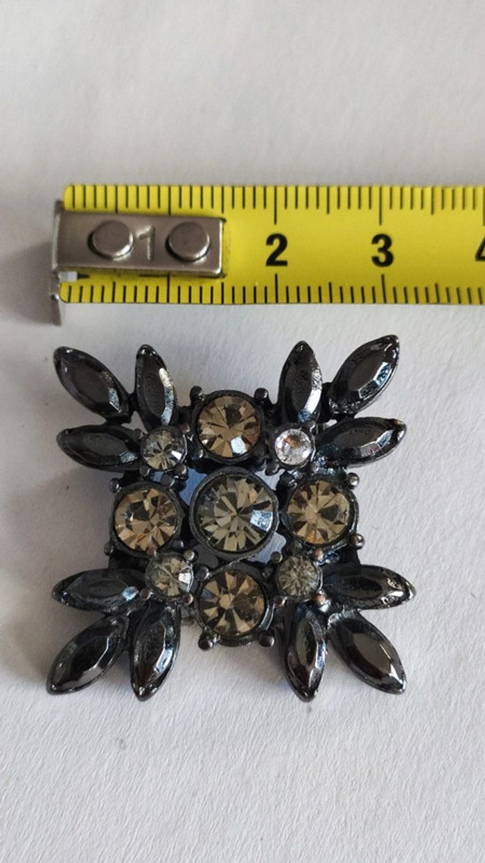 Broche strass - photo numéro 4