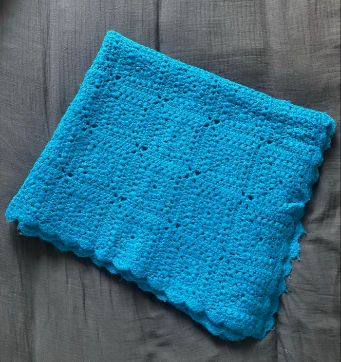 Vintage couverture granny crochet bleu
