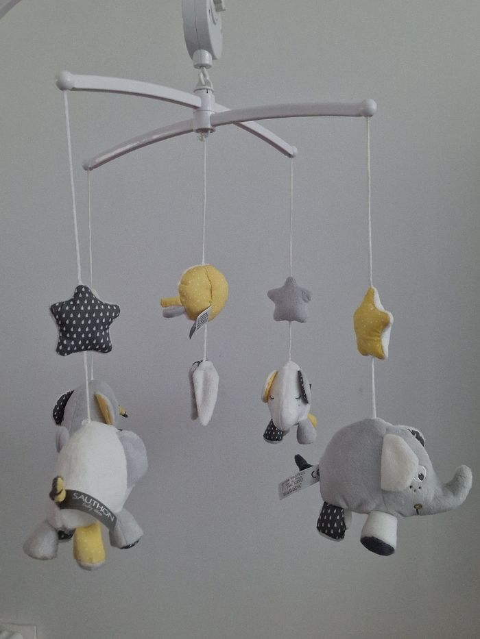 Mobile musical Sauthon