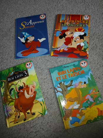 Lots livres mickey club