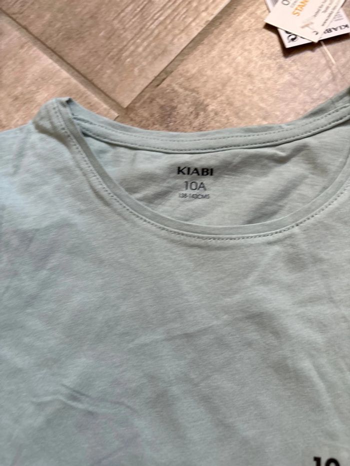 T shirt kiabi neuf 10 ans - photo numéro 2
