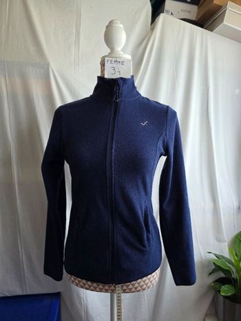 Gilet,marine, 2 poches latérales, en très bon état, en polyester, longueur 55cm