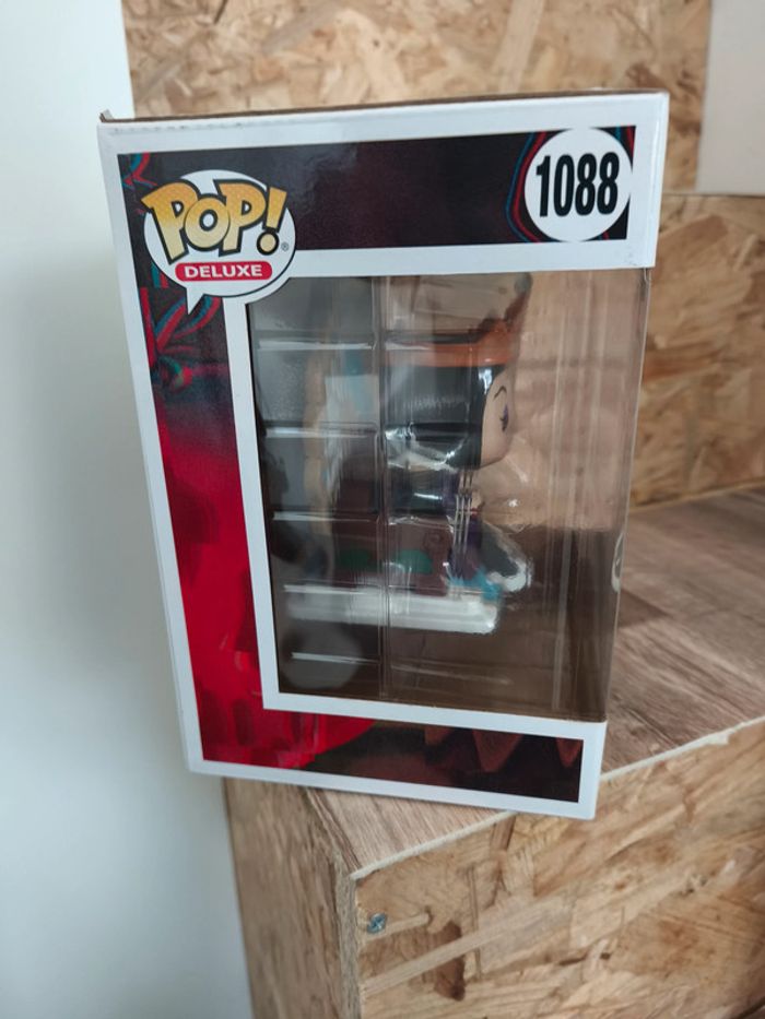 igurine POP! Disney Villains - La reine sur son trône - N° 1088 FUNKO - photo numéro 4