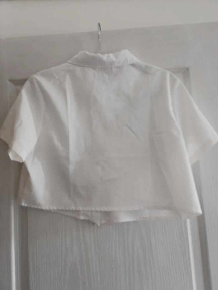 Chemise courte blanche manches courtes Shein 14 ans - photo numéro 3