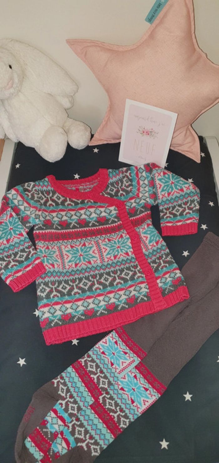 Ensemble Orchestra gilet et collants taille 9 mois en très bon état