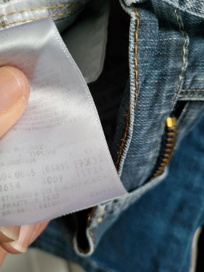 Jean levi's 504 taille 37/38 - photo numéro 9