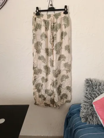 Très beau pantalon fluide