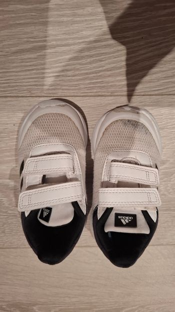 Basket adidas kids- pointure 24