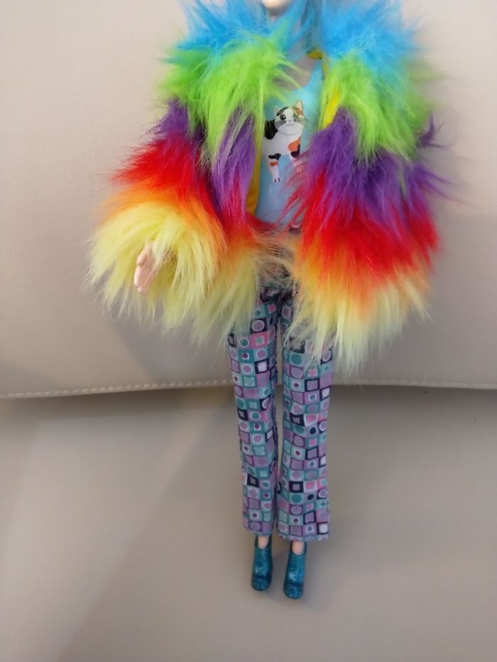 Poupée barbie en super etat - photo numéro 3