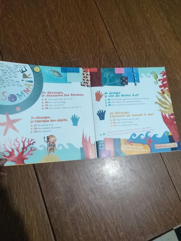 Livre petite main je découpe le royaume Marin - photo numéro 3