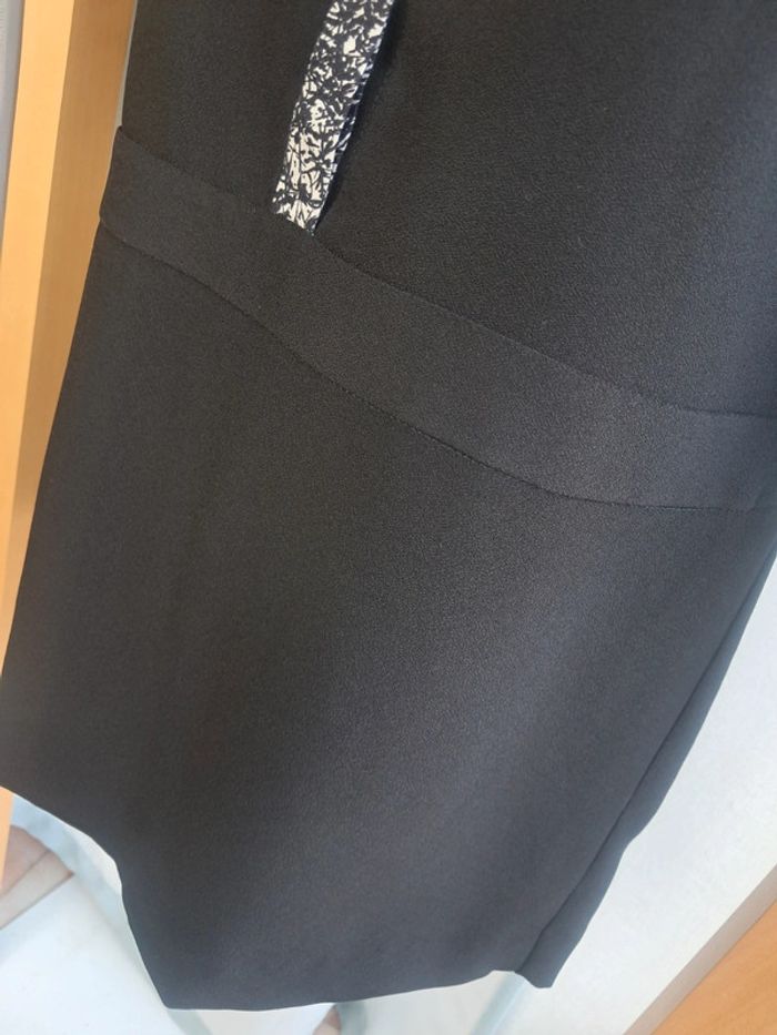 I code robe taille 40 en tbe - photo numéro 7