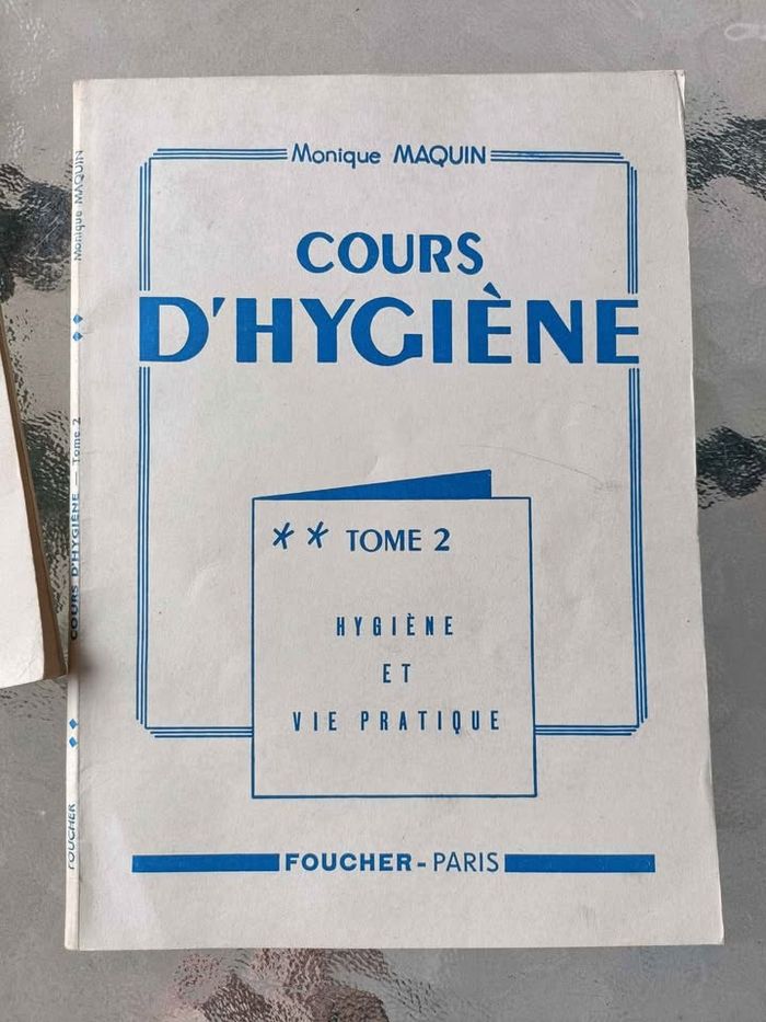 2 livres cours hygiène 1960 - photo numéro 3
