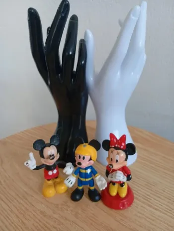 Lot figurines mickey Minnie satisfisants