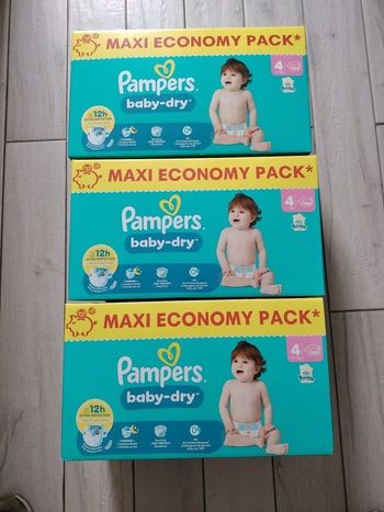 Couches Pampers baby dry taille 4