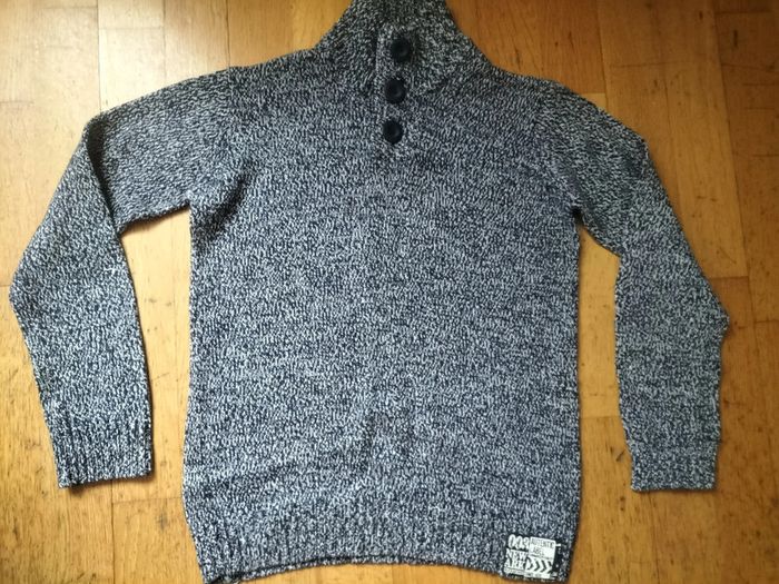 Pull garçon Taille 10 12 ans voir mesures
