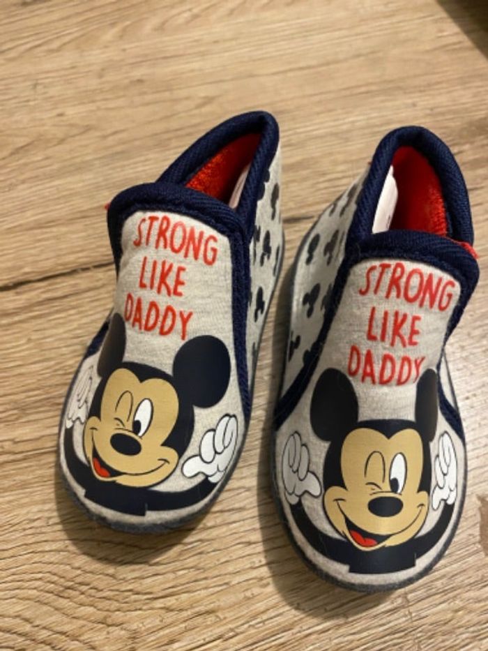 Chausson disney bébé garcon