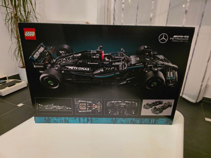 LEGO 42171 Mercedes-AMG F1 W14 E Performance – Neuf - photo numéro 2
