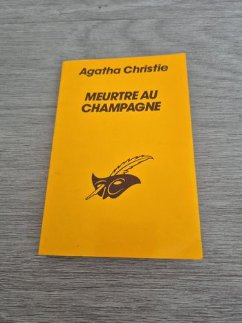 Meurtre au champagne Agatha Christie