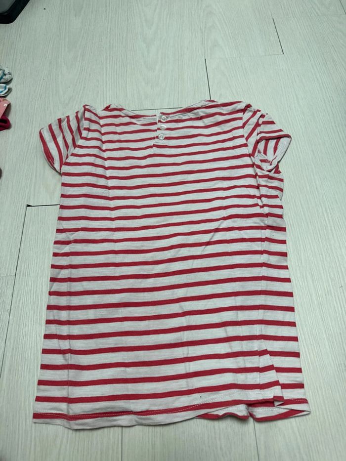 T-shirt blanc et rouge avec fleurs Okaïdi, 10 ans - photo numéro 4